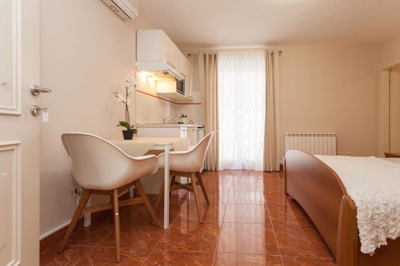 Apartments Alice Rovinj Luaran gambar