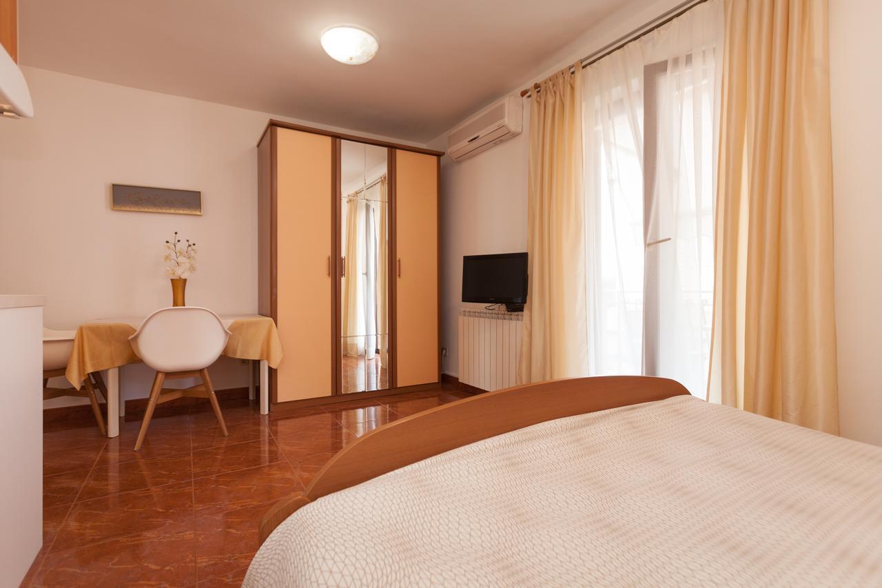 Apartments Alice Rovinj Luaran gambar