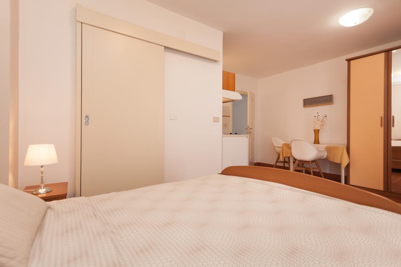 Apartments Alice Rovinj Luaran gambar